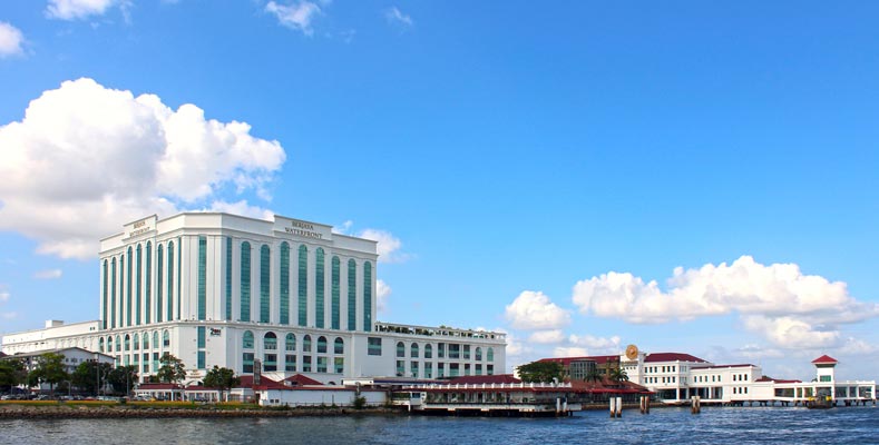 Berjaya Waterfront Hotel, Johor Bahru - Facade